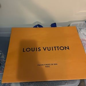 LOUIS VUITTON Large PAPER SHOPPING BAG - 19.5 * 16.5 - authentic